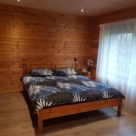 度假居 Vaeike-puusmetsa Puhkemaja Valtina